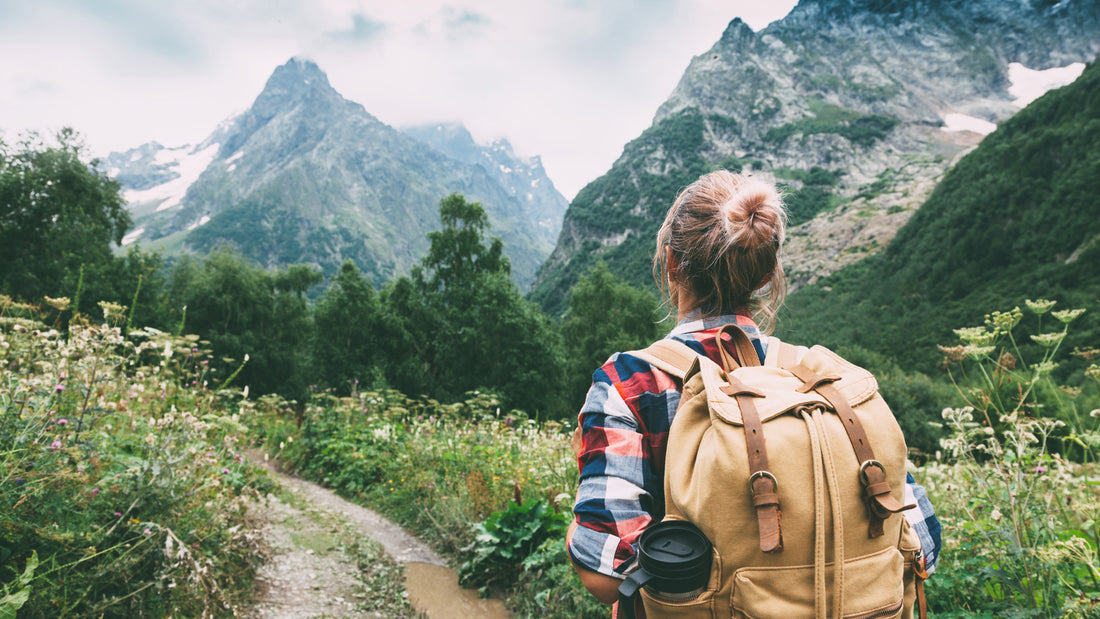 Wandern ist eine gute Möglichkeit Zeit zu schenken (Foto: AdobeStock_117789390)